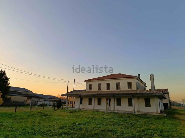 Villetta indipendente in vendita di 250 m²