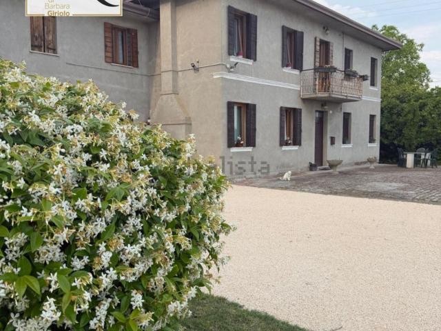 Villetta indipendente in vendita di 250 m²