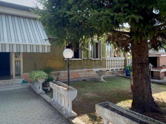 Villetta indipendente in vendita di 250 m²