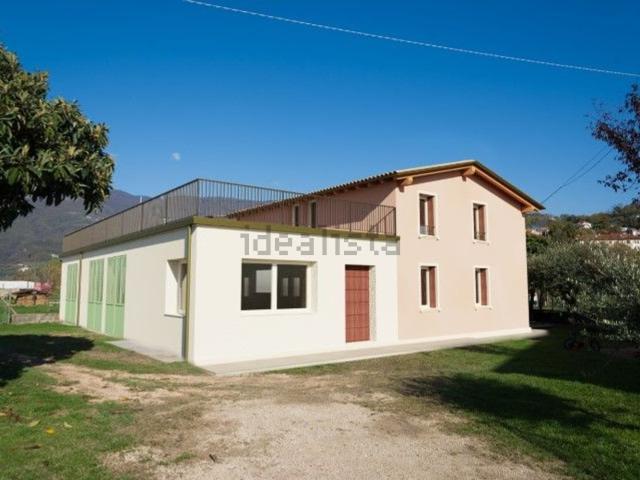 Villetta indipendente in vendita di 250 m²