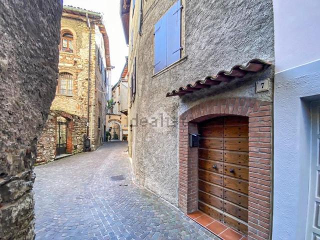Villetta indipendente in vendita di 250 m² in Via Comunale, 7