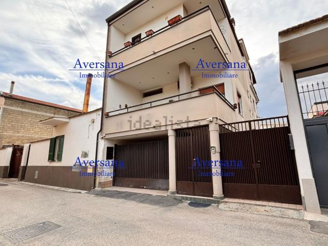 Villetta indipendente in vendita di 250 m² in Via Concetto Marchesi, 17