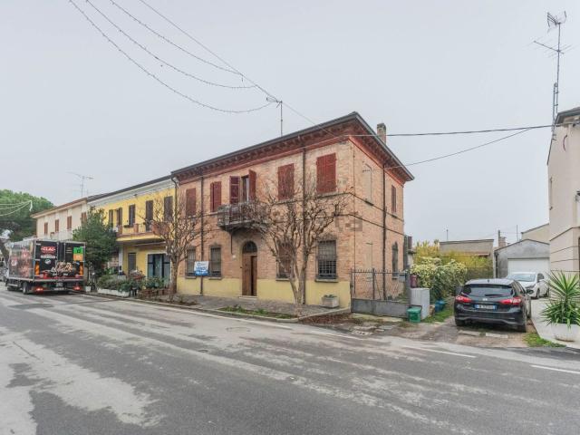 Villetta indipendente in vendita di 250 m² in Via Castiglione, 11