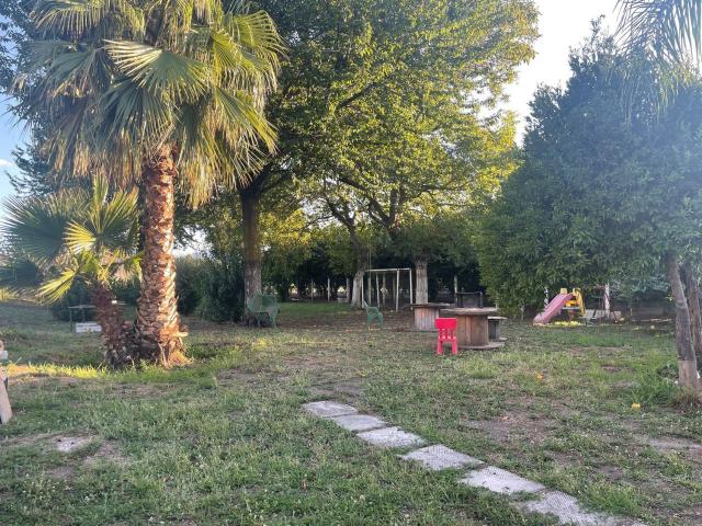 Villetta indipendente in vendita di 250 m² in Via Croce del Papa