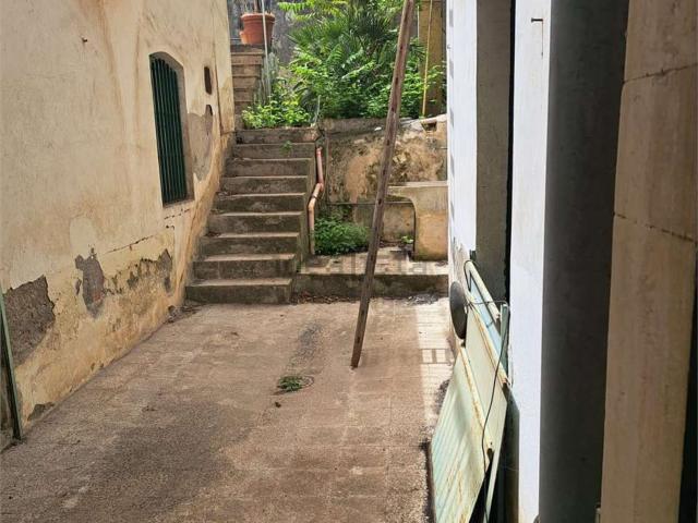 Villetta indipendente in vendita di 250 m² in Via Antonio Paternò di San Giuliano
