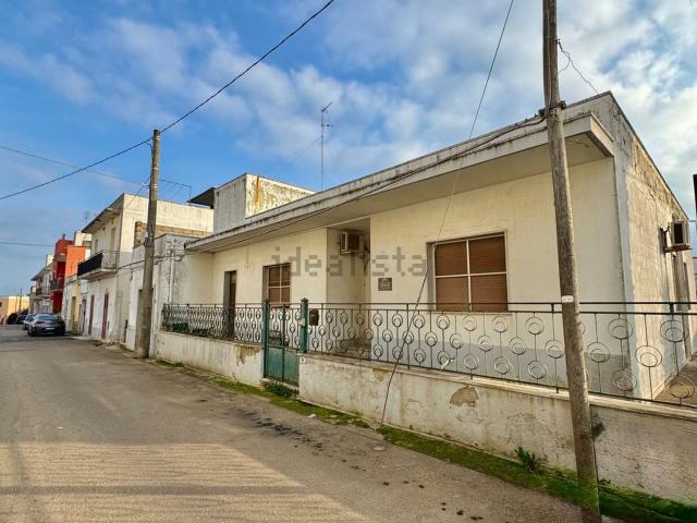 Villetta indipendente in vendita di 250 m² in Via Alessandro Volta, 43