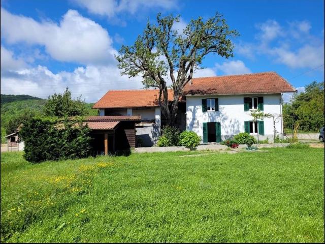 Villetta indipendente in vendita di 250 m² in Via Avera, 15