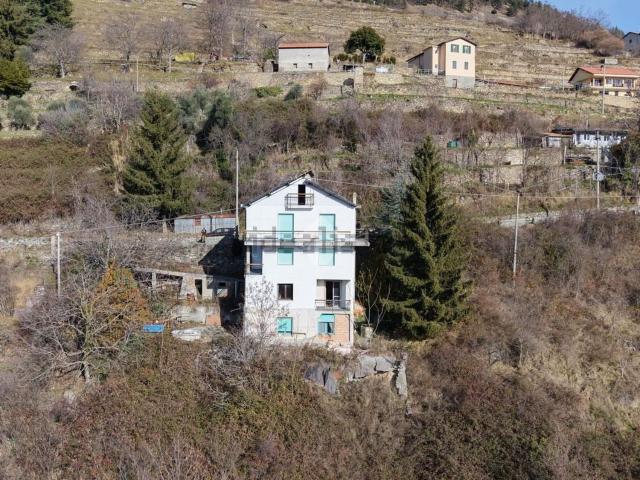 Villetta indipendente in vendita di 250 m² in Via Beato Giovanni Lantrua, 19