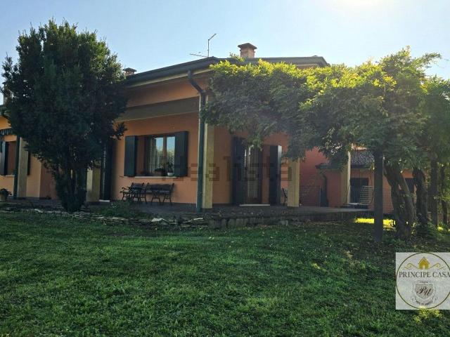 Villetta indipendente in vendita di 250 m² in Via Gabelle