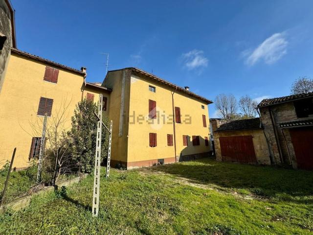 Villetta indipendente in vendita di 250 m² in Via Giulio Oddi, 2