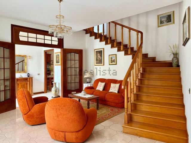 Villetta indipendente in vendita di 250 m² in Via Giuseppe Mazzini, 32