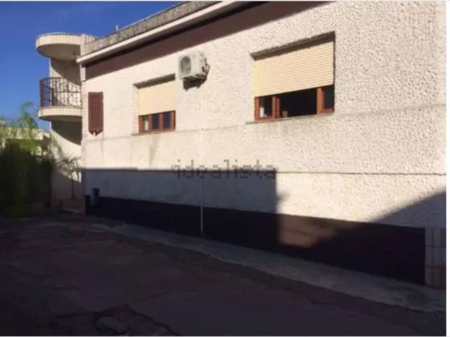 Villetta indipendente in vendita di 250 m² in Via Giuseppe Verdi