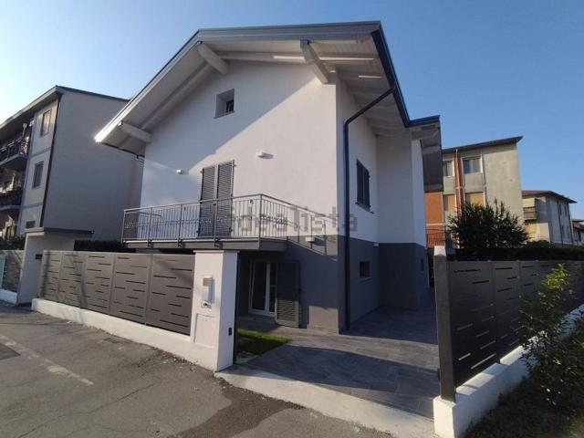 Villetta indipendente in vendita di 250 m² in Via Giuseppina