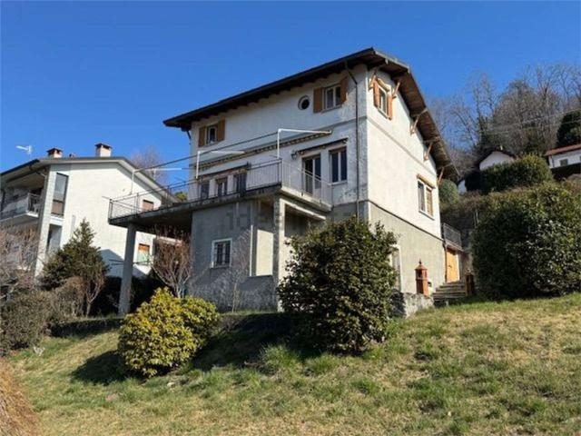 Villetta indipendente in vendita di 250 m² in Via Guglielmo Marconi