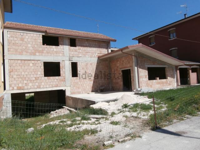 Villetta indipendente in vendita di 250 m² in Via dante alighieri, 15