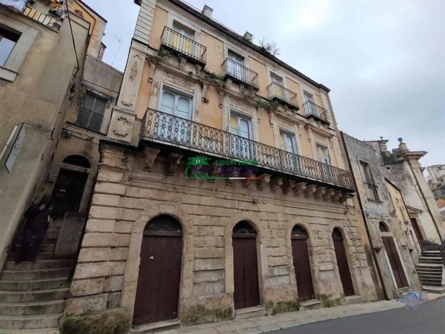 Villetta indipendente in vendita di 250 m² in Via del Mercato