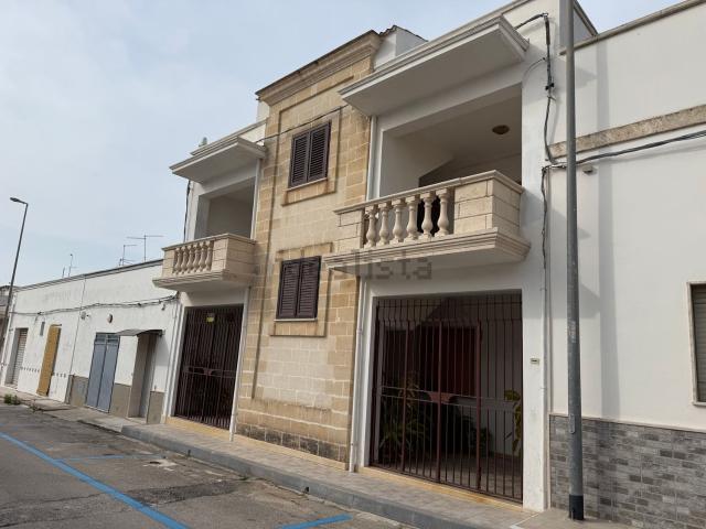 Villetta indipendente in vendita di 250 m² in Via Del Timo