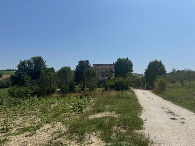 Villetta indipendente in vendita di 250 m² in Via dell&apos Industria, 100