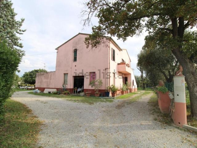 Villetta indipendente in vendita di 250 m² in Via della Fornace