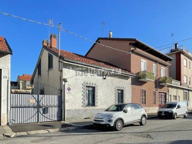 Villetta indipendente in vendita di 250 m² in Via Emilio de Marchi, 26