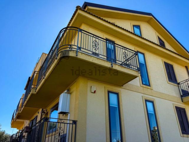 Villetta indipendente in vendita di 250 m² in Via Fiume, 52