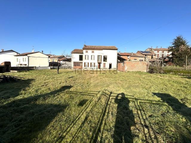 Villetta indipendente in vendita di 250 m² in Via Fiume, 8