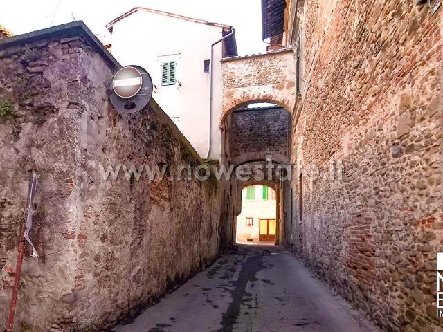 Villetta indipendente in vendita di 250 m² in Via Luca Pacioli