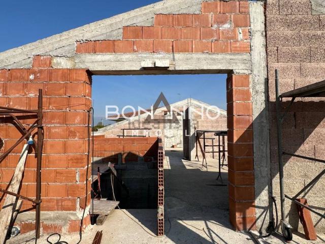 Villetta indipendente in vendita di 250 m² in Via Molino di Ferro