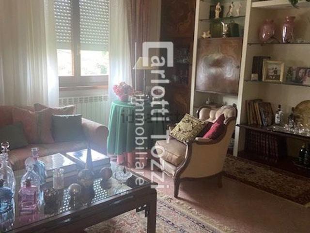 Villetta indipendente in vendita di 250 m² in Via Manciano