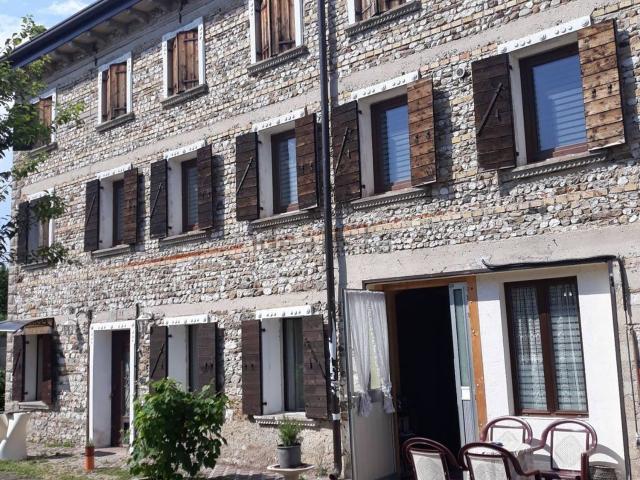 Villetta indipendente in vendita di 250 m² in Via Marconi