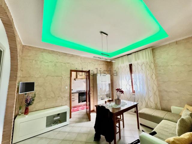 Villetta indipendente in vendita di 250 m² in Via Massafiscaglia