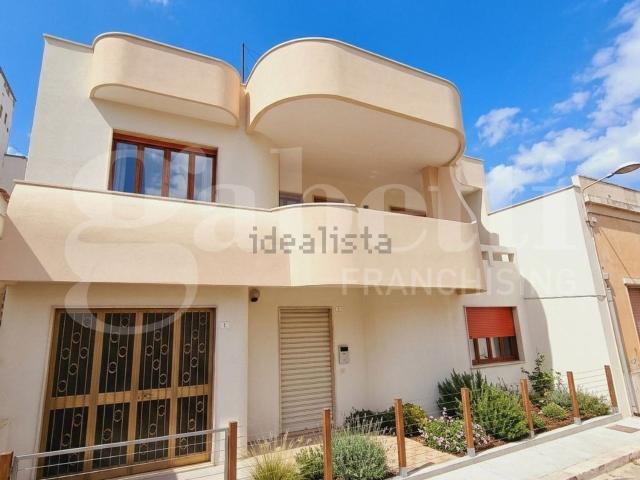 Villetta indipendente in vendita di 250 m² in Via Melissano, 100