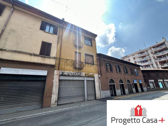 Villetta indipendente in vendita di 250 m² in Via Milano