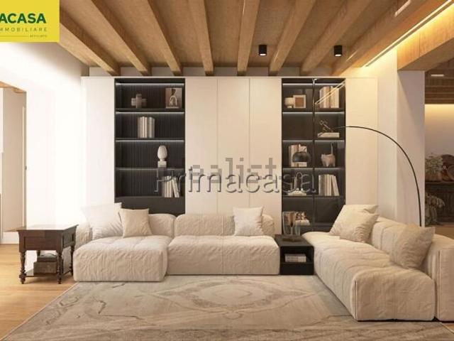 Villetta indipendente in vendita di 250 m² in Via Santoccio