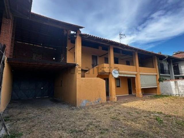 Villetta indipendente in vendita di 250 m² in Via Stazione