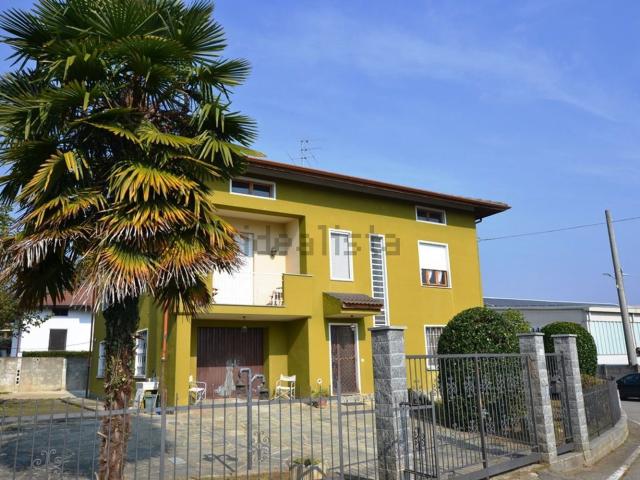 Villetta indipendente in vendita di 250 m² in Via per Occhieppo, 32