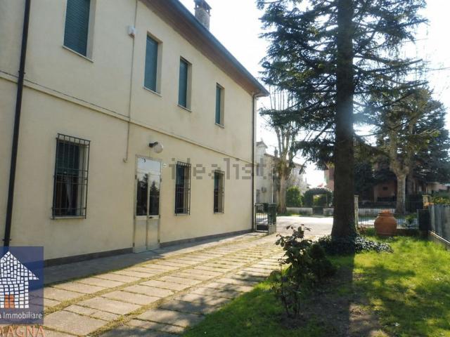 Villetta indipendente in vendita di 250 m² in Via Piangipane, 407