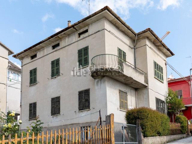 Villetta indipendente in vendita di 250 m² in Via Piave, 14
