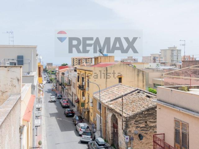 Villetta indipendente in vendita di 250 m² in Via Puglie, 29