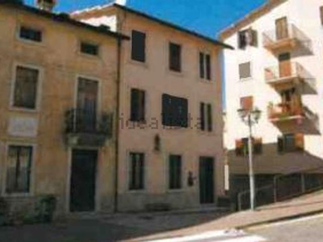 Villetta indipendente in vendita di 250 m² in Via Roma, 22