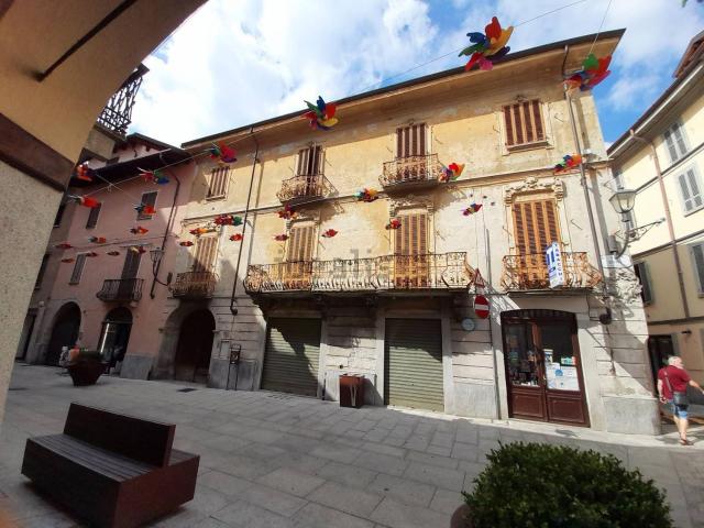 Villetta indipendente in vendita di 250 m² in Via Roma, 31