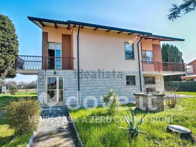 Villetta indipendente in vendita di 250 m² in Via Ravennate, 8240