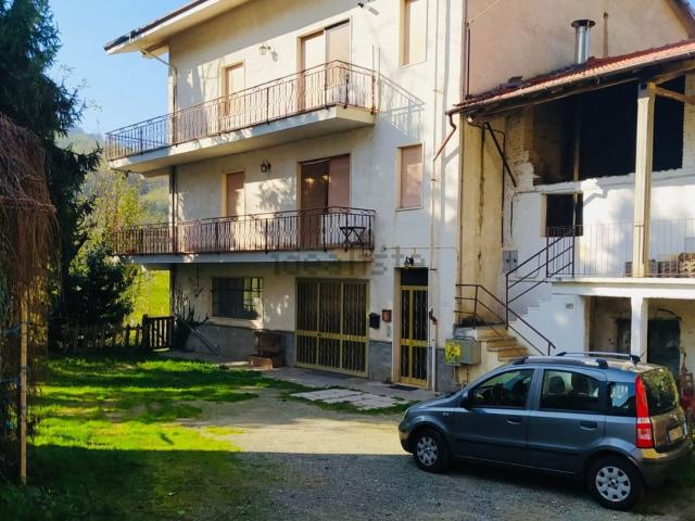 Villetta indipendente in vendita di 250 m² in Via Umberto I, 47
