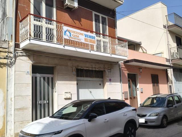 Villetta indipendente in vendita di 250 m² in Via Vittorio Veneto, 57