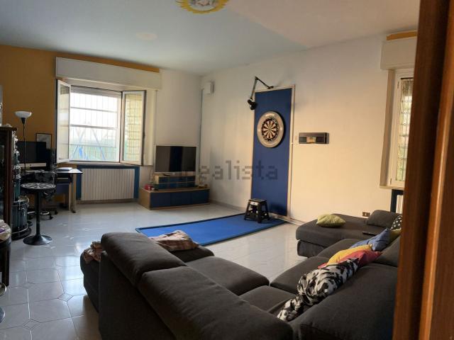 Villetta indipendente in vendita di 250 m² in Viale San Bernardo, 21