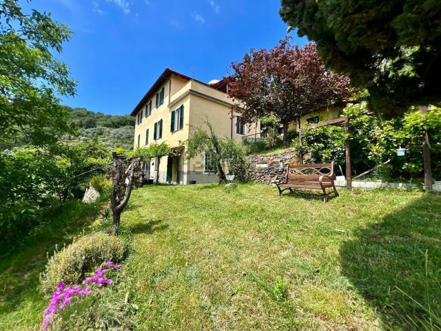 Villetta indipendente in vendita di 250 m² in Vico Fontanino, 4