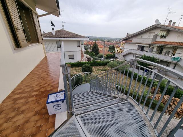 Villetta indipendente in vendita di 250 m² in Contrada terrarossa