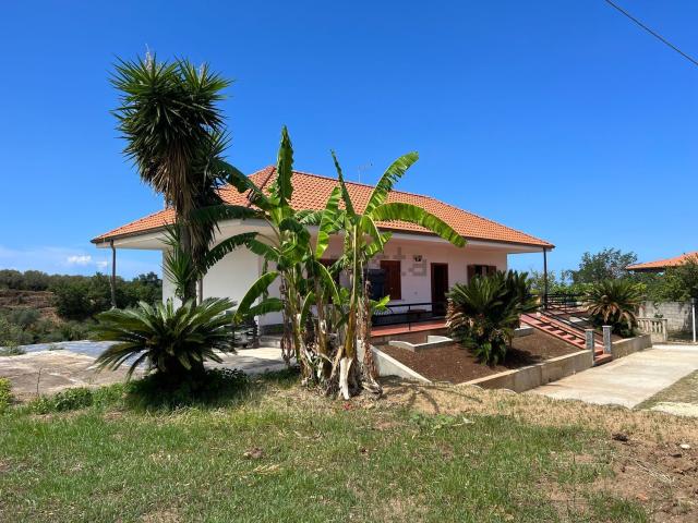 Villetta indipendente in vendita di 250 m² in Contrada lampasi, 9