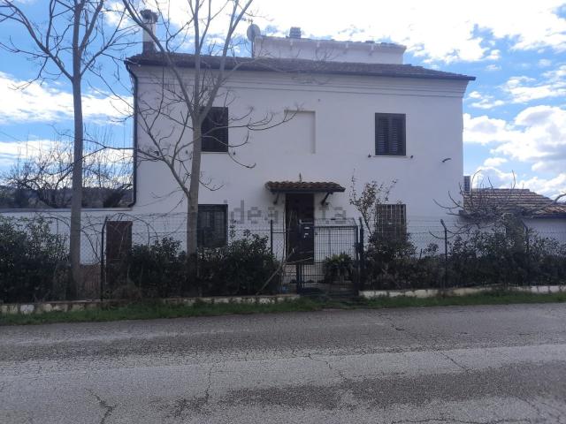 Villetta indipendente in vendita di 250 m² in Contrada Rotacupa