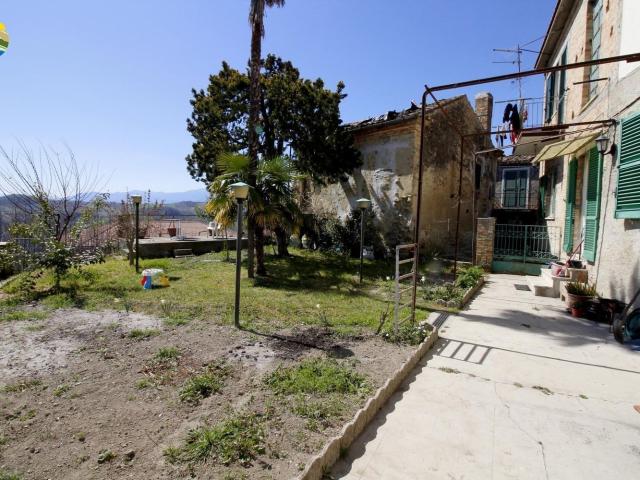 Villetta indipendente in vendita di 250 m² in Largo San Francesco